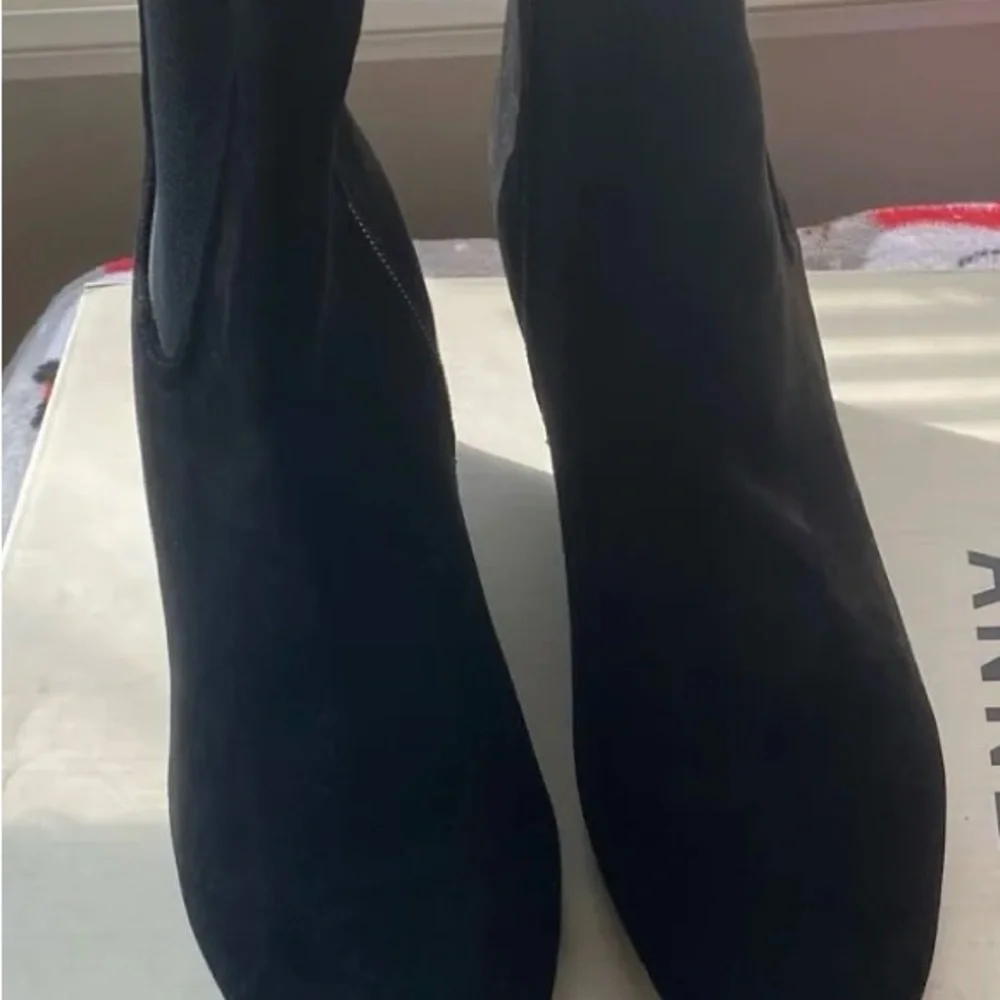 NWT NIB Anne Klein Microsuede Black Wedge Ankle Booties Boots Sz 7  side zip